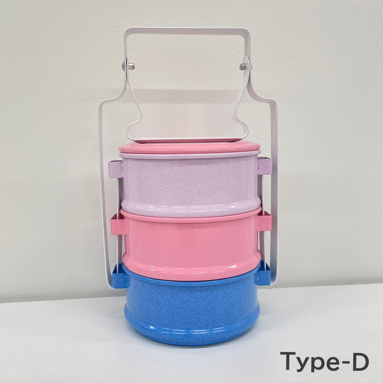 【琺瑯ホーロー】タイ製ホーロー　カラフルランチボックス　お弁当箱　三段  平型 フタ無し（パステル）