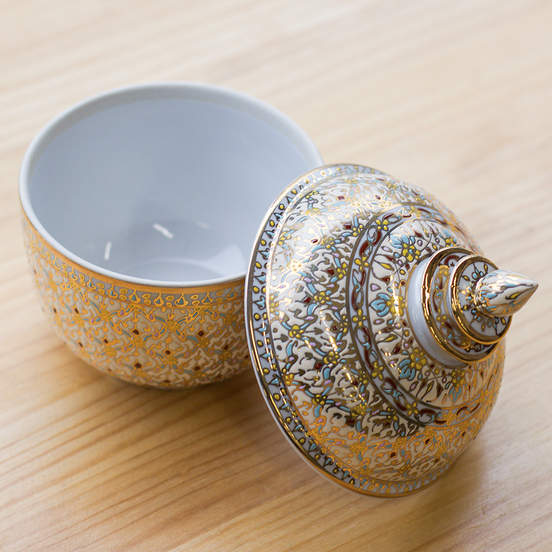 壺(高さ15cm×直径10.5cm)
