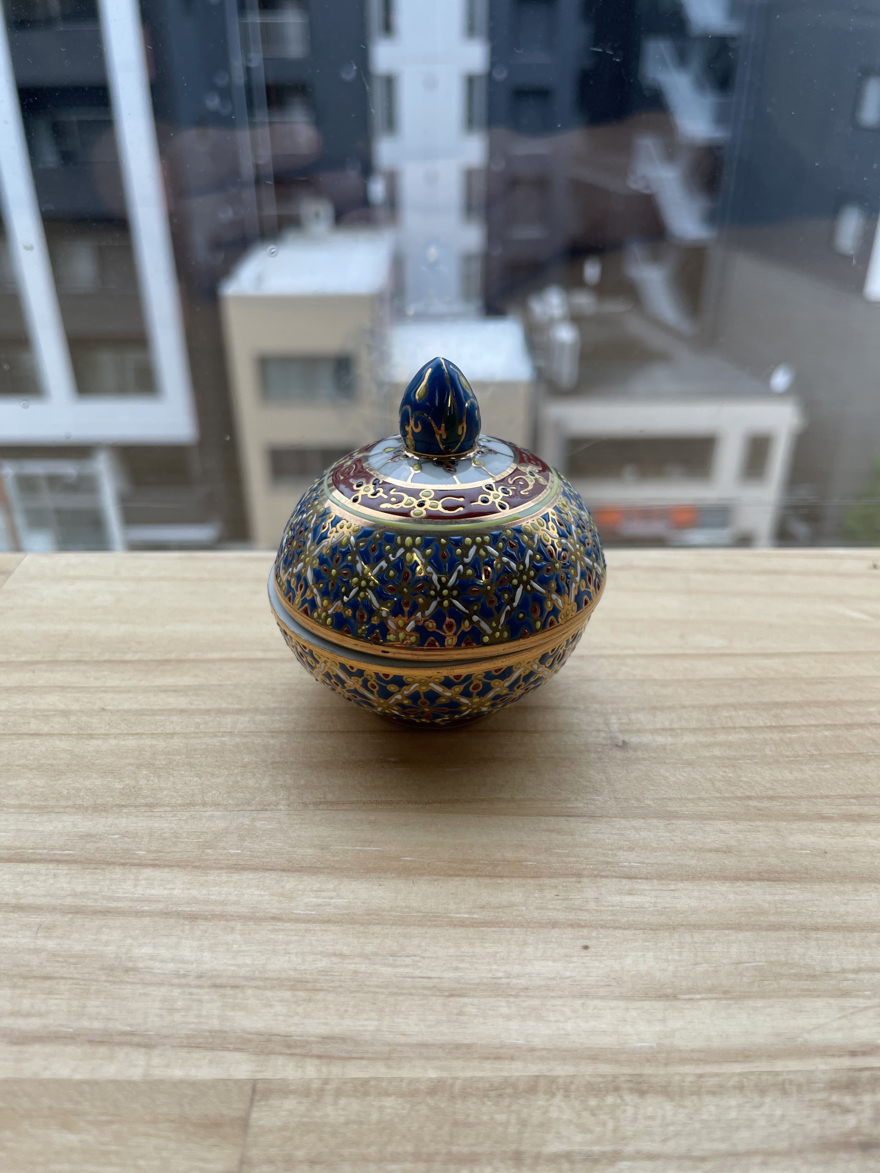 【ベンジャロン焼き】壺(高さ6.5cm×直径5cm)
